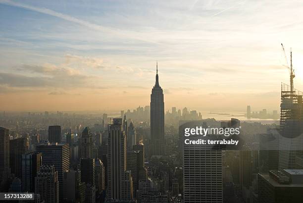 new york city sunset - smog skyline stock pictures, royalty-free photos & images
