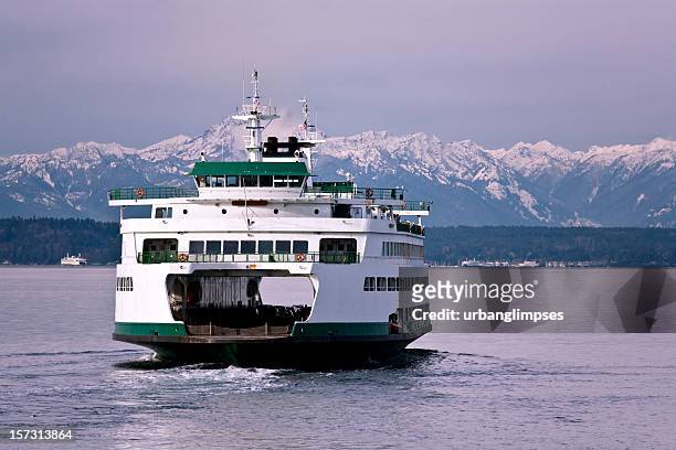 seattle ferry travel - washington state stock pictures, royalty-free photos & images