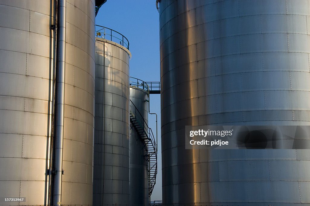 Storage tanks