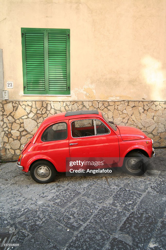Old italiana FIAT 500 automóviles