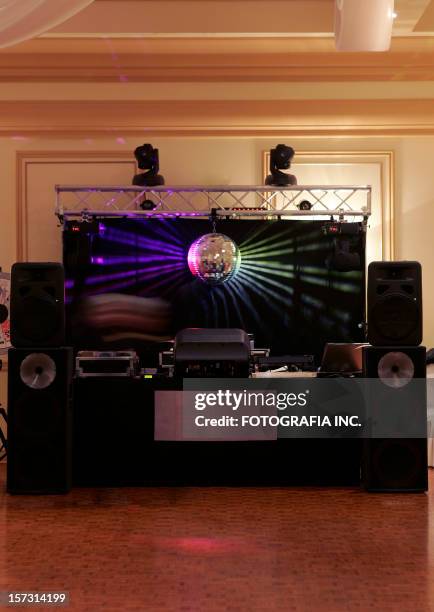 Rave Speakers Photos and Premium High Res Pictures - Getty Images