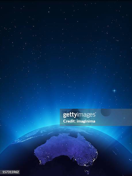 glühende erde bei nacht-serie-oceania - globe australia stock-fotos und bilder