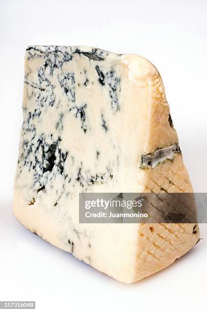piece of mountain gorgonzola cheese - roquefort cheese stock pictures, royalty-free photos & images