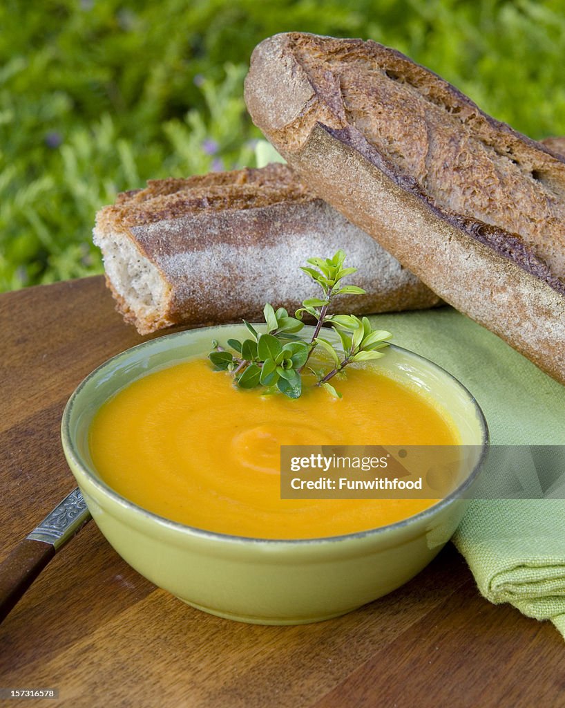 Sopa de zanahoria comida saludable, vegetales & Disponibilidad de comida vegetariana