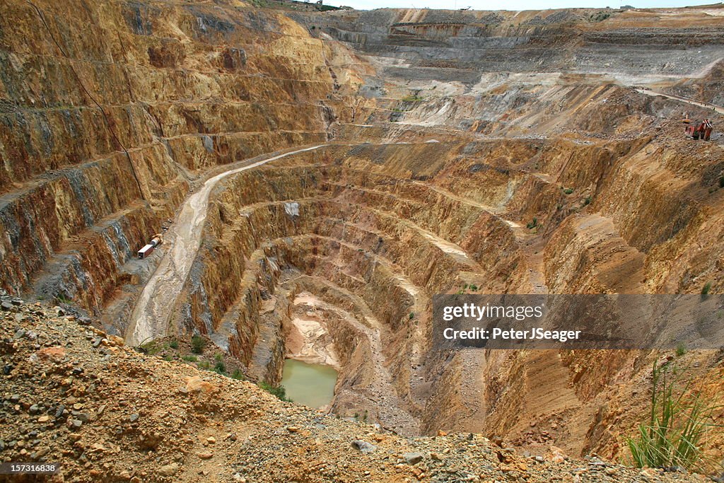 Large open pit gold mine in New Zealand