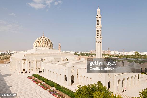 großen moschee in maskat. - grand mosque oman stock-fotos und bilder
