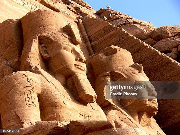 estatuas ramses ii - faraón fotografías e imágenes de stock