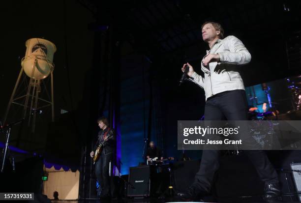 Musicians Richie Sambora and Jon Bon Jovi perfom during the MasterCard Priceless Los Angeles Presents GRAMMY Artists Revealed Featuring Bon Jovi at...