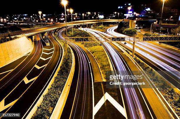 motorway junction traffic - auckland city busy stockfoto's en -beelden