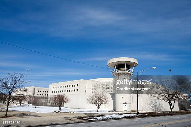 cook county jail - prison building stock pictures, royalty-free photos & images