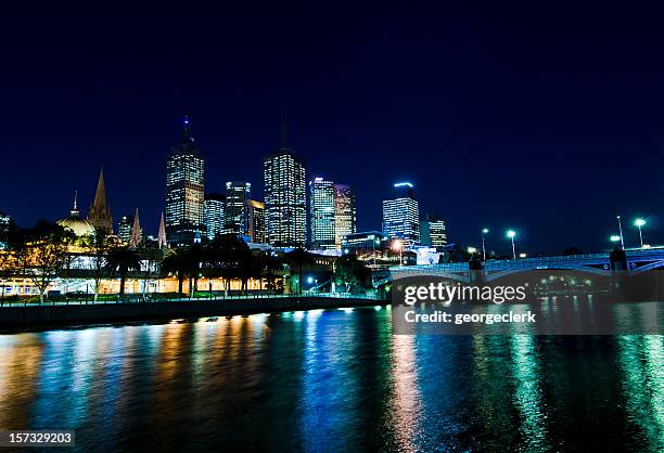 central melbourne - melbourne city at night stockfoto's en -beelden