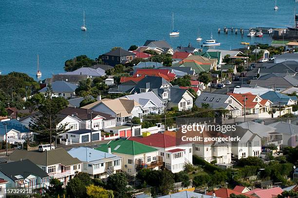 casas de lujo en el agua - wellington nz fotografías e imágenes de stock