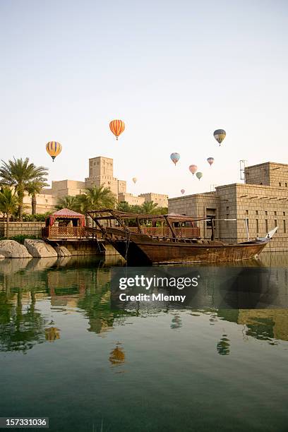 dubai jumeira madinat - madinat jumeirah hotel stock pictures, royalty-free photos & images