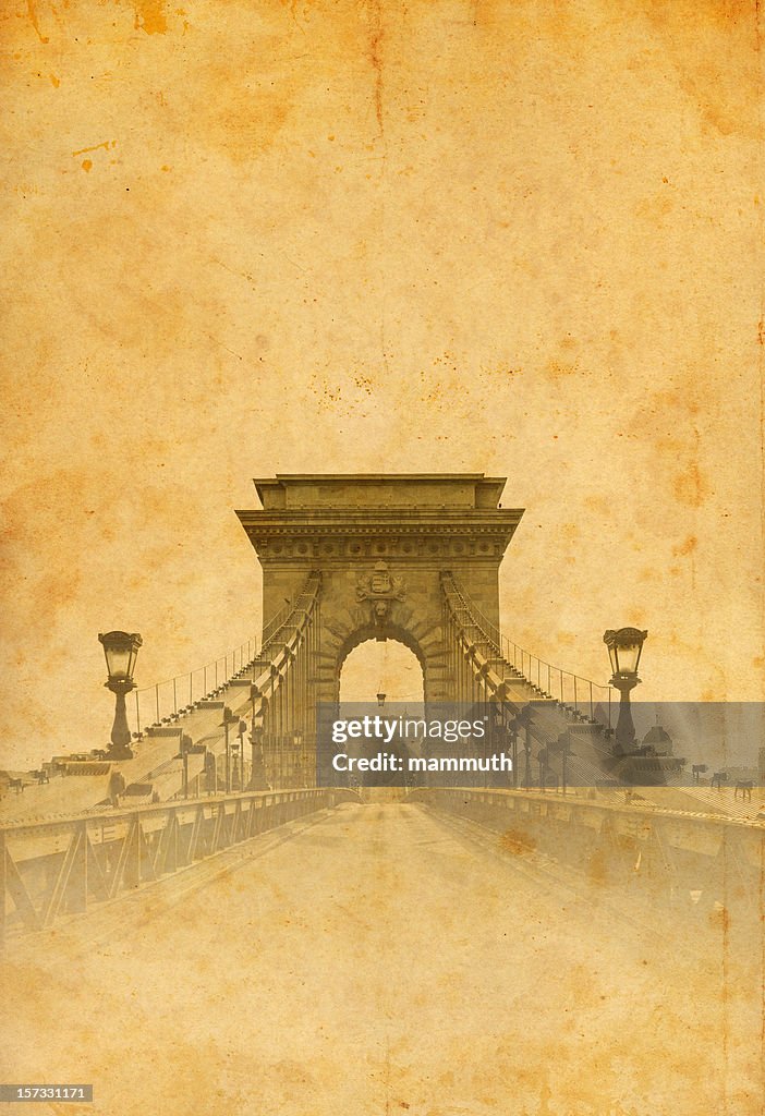 Chain Bridge von Budapest am alten Foto