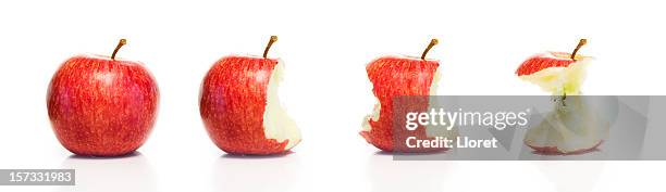 tempistica di mangiare una mela (xxl - serie sequenziale foto e immagini stock