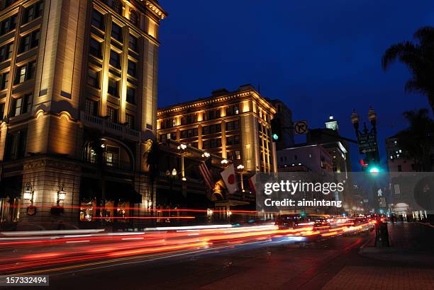 tráfico de la noche en san diego - san diego street fotografías e imágenes de stock