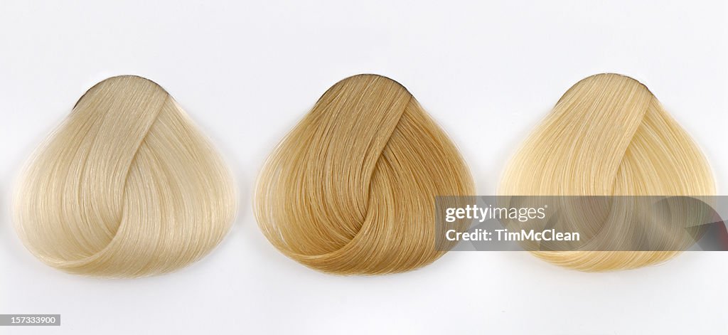 3 つの銅の毛のサンプル