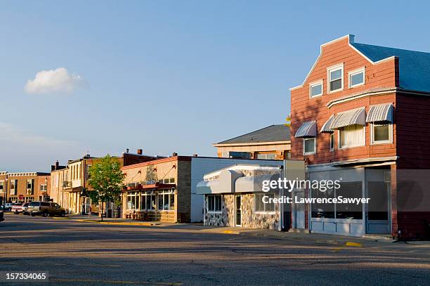 prairie du sac, wisconsin - country town stock-fotos und bilder