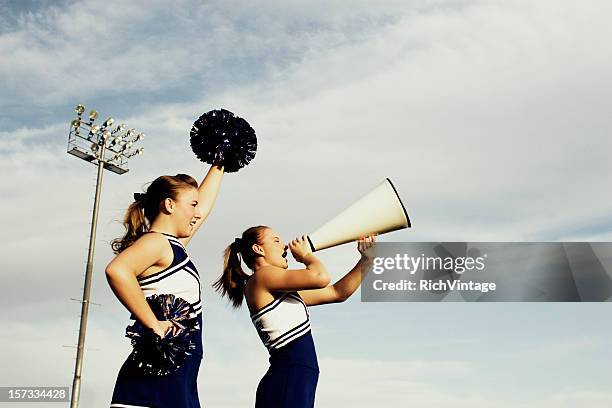 let's-bewertung! - cheerleading stock-fotos und bilder