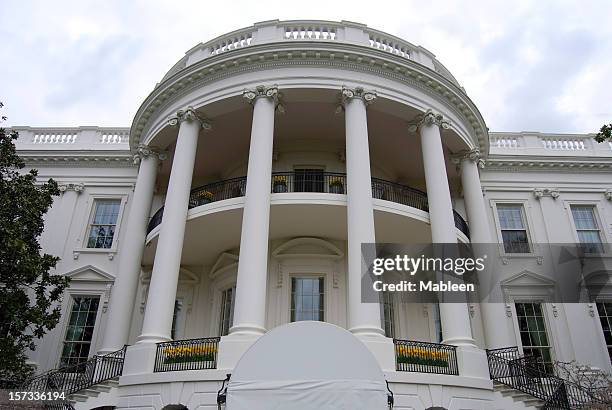 Write House 286 The White House Front Exterior Stock Photos, High-Res Pictures, and ...