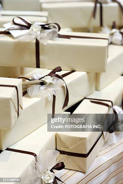 wedding gifts - wedding gift stock pictures, royalty-free photos & images