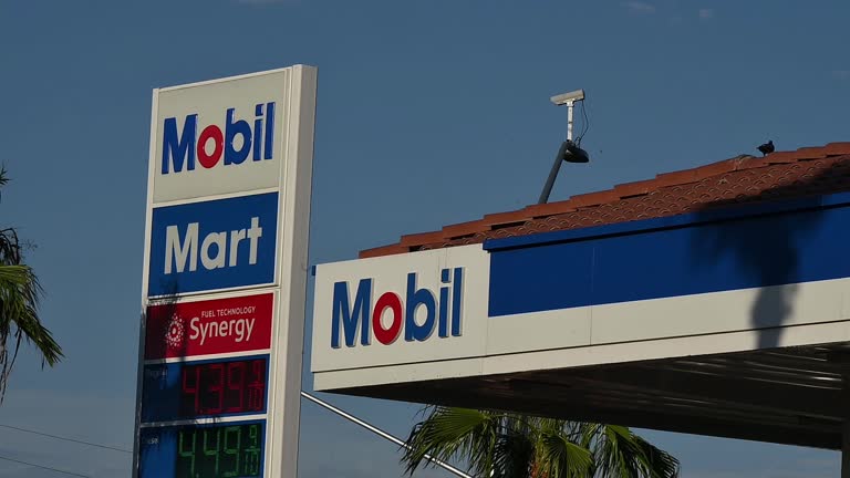 Mobil Ras 60 Mobil Gas Station Logo Stock Videos, Footage, & 4K Video Clips ...