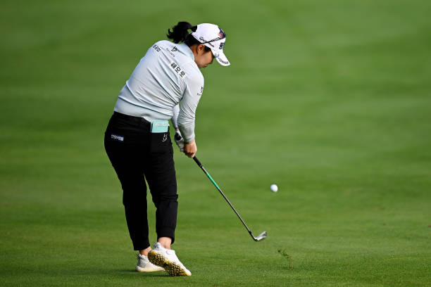 https://media.gettyimages.com/id/1573557159/photo/su-ji-kim-of-south-korea-plays-her-second-shot-on-the-10th-hole-during-the-first-round-of-the.jpg?s=612x612&w=0&k=20&c=aIcSC5SYvFJnU2ykRLHlP3m4iy4ORMCbAU7XW8a6Hwo=