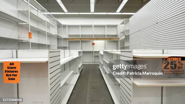 store closing - going out of business stock pictures, royalty-free photos & images