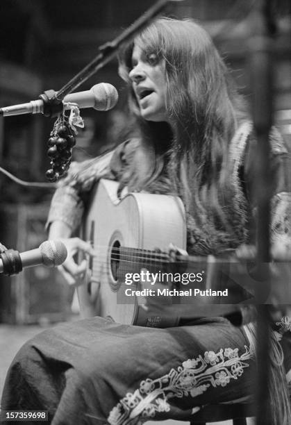 American singer-songwriter Melanie Safka performing during a photo-call at the Royal Albert Hall, London, 17th October 1972.