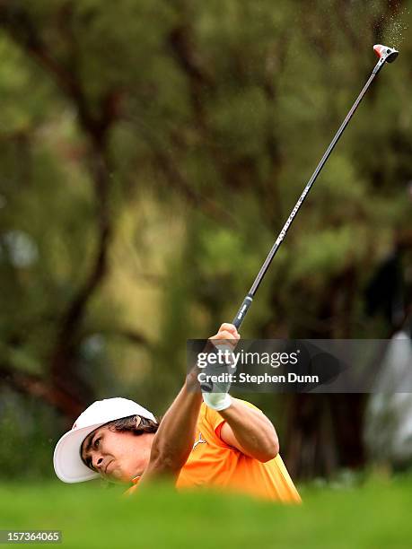 Rickie Fowler hits his tee shot on the 16th hole during the final round of the Tiger Woods World Challenge Presented by Northwestern Mutual at...