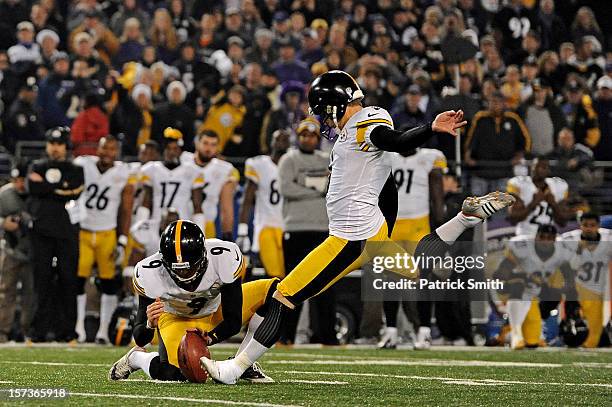 Place kicker Shaun Suisham of the Pittsburgh Steelers kicks the game-winning field goal as time expires in the fourth quarter against the Baltimore...