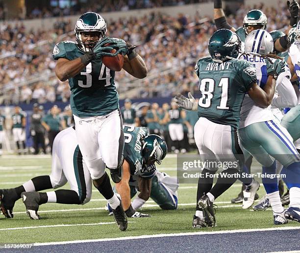 Philadelphia Eagles running back Bryce Brown scores his second touchdown against the Dallas Cowboys at Cowboys Stadium in Arlington, Texas, on...