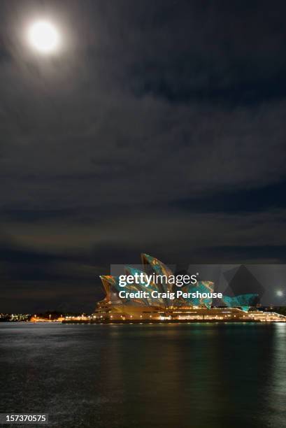 australia - craig pershouse - vivid sydney stock pictures, royalty-free photos & images