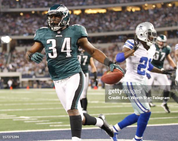 Philadelphia Eagles running back Bryce Brown scores his second touchdown of the game against the Dallas Cowboys at Cowboys Stadium in Arlington,...