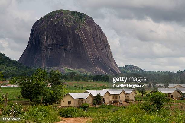 roca zuma - nigeria fotografías e imágenes de stock