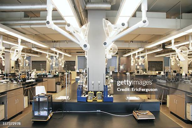 interior of a chemistry lab with machinery and equipment - lab bench stock pictures, royalty-free photos & images