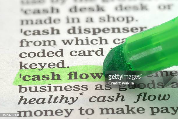 cash flow definition hervorgehoben im wörterbuch - cashflow stock-fotos und bilder