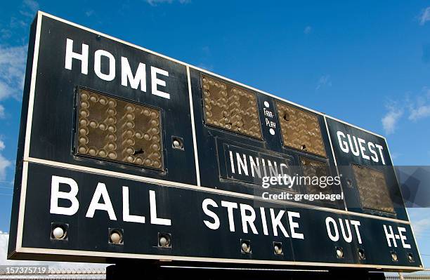 anzeigetafel - baseball scoreboard stock-fotos und bilder