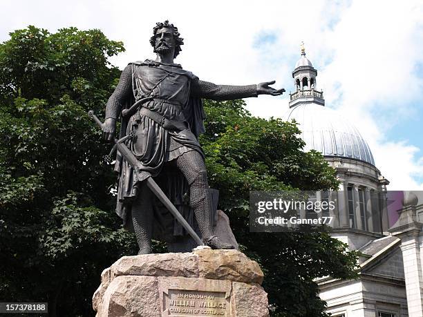 statue of william wallace, aberdeen - aberdeen scotland stock pictures, royalty-free photos & images