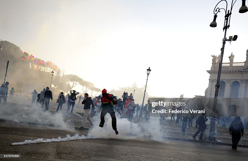 Rome 15 October 2011, Protesters kick back a tear gas canister... News ...