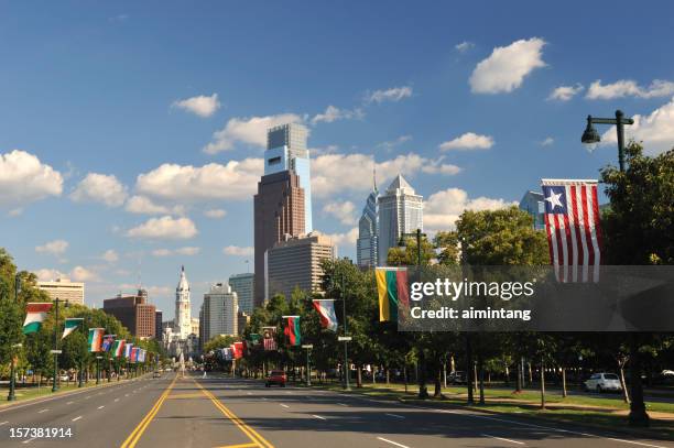 ben franklin parkway - benjamin franklin parkway stock pictures, royalty-free photos & images