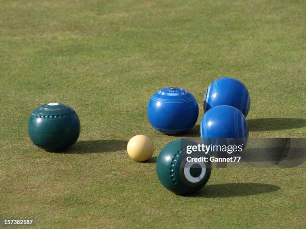 césped y tazones - lawn bowling fotografías e imágenes de stock