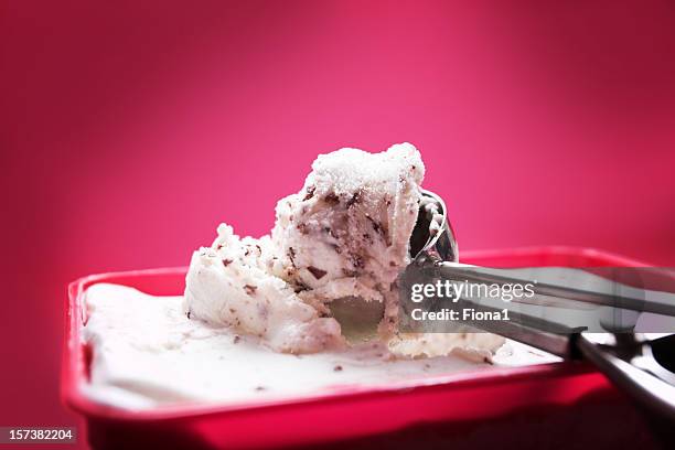scoop of icecreme - rum raisin ice cream stock pictures, royalty-free photos & images