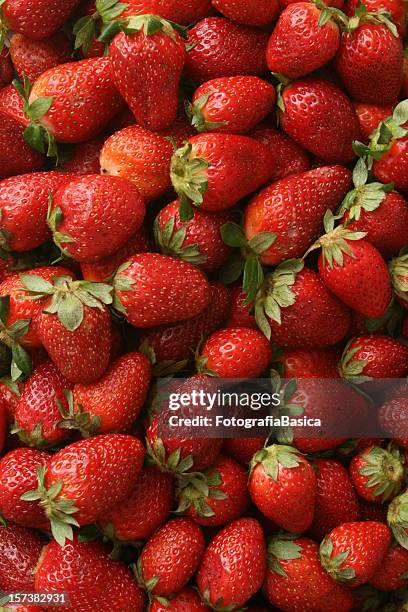 strawberries - strawberry texture stock pictures, royalty-free photos & images