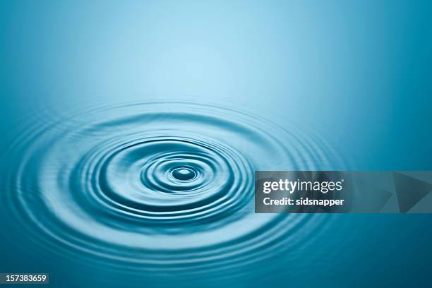 smoother ripple - water ripple stockfoto's en -beelden