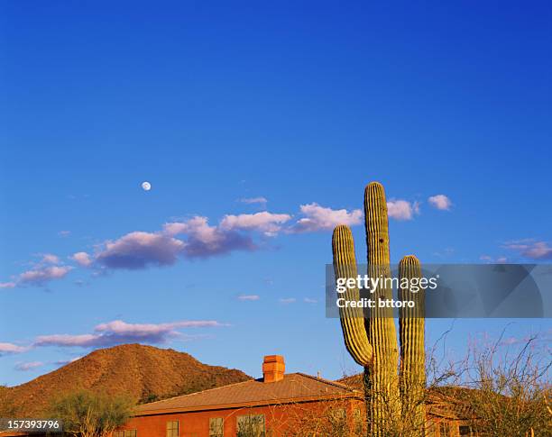 sunset in scottsdale no 2 - scottsdale arizona house stock pictures, royalty-free photos & images