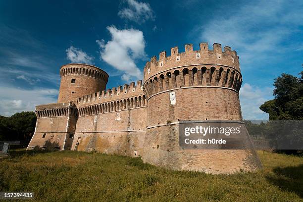 castello italiano - castello foto e immagini stock