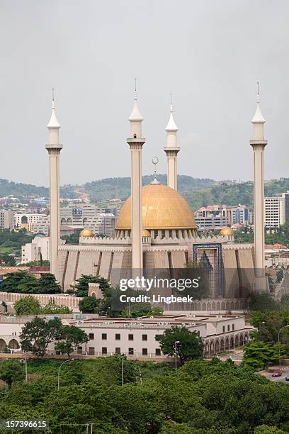 mezquita en abuja - abuya fotografías e imágenes de stock