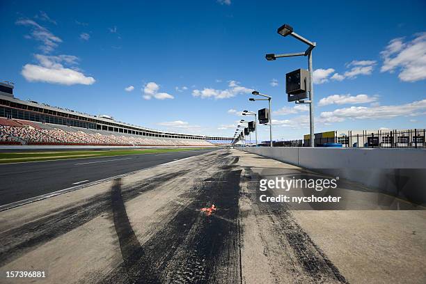 pit row - pit stop stock pictures, royalty-free photos & images