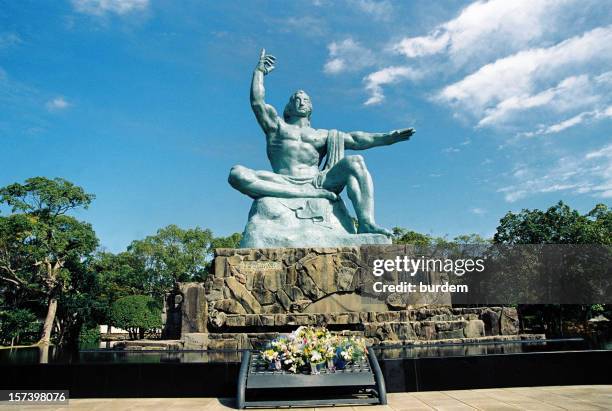 peace statue, nagasaki,japan - nagasaki kyushu stock pictures, royalty-free photos & images